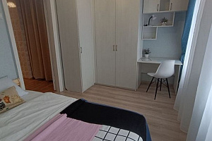 2х-комнатная квартира Дзержинского 73