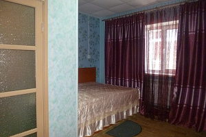 Гостиница в Хабаровске, "Риф"