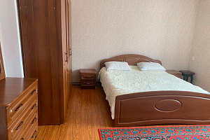 Квартиры Дагестана на месяц, "В центре города у моря" 2х-комнатная на месяц - фото