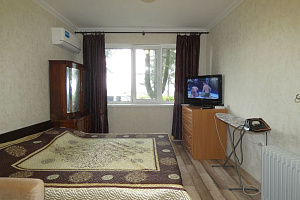 Отели Лдзаа у моря, 1-комнатная Рыбзаводская 75 кв 17 у моря