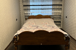 Квартиры Тихорецка на месяц, "В синих тонах" 3х-комнатная на месяц - цены