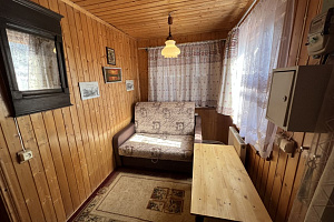 Фото номера «Четырёхместный семейный коттедж», 8