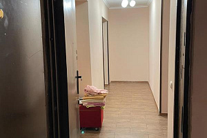 Квартиры Сухума на месяц, 2х-комнатная Акиртава 21 кв 16 на месяц