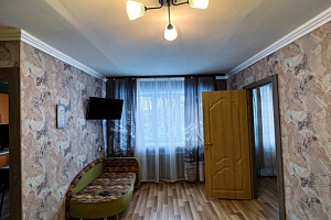 Гостиница в , 2х-комнатная Корнеева 43А