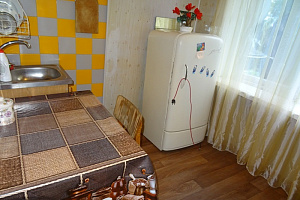 Отдых в Абхазии без питания, 1-комнатная Ардзинба 9 кв 2 без питания - фото