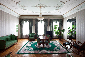 Комната в , "Сергиевская" - фото