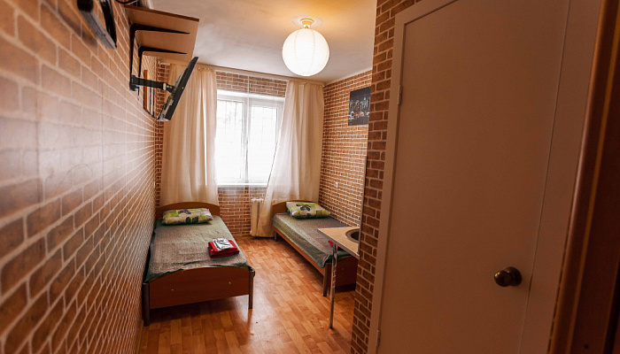 Квартира-студия Севастопольская 17 (2) в Тюмени - фото 1