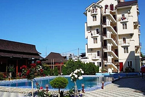 Отели Витязево с крытым бассейном, "Марина" гостиничный комплекс с крытым бассейном - фото