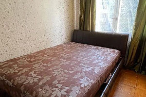 Квартиры Кингисеппа недорого, 4х-комнатная Большая Советская 13 недорого