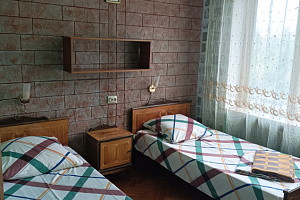 Отдых в Абхазии с лечением, комната в квартире Абазгаа 51/1 с лечением - раннее бронирование