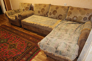 Дома и коттеджи Дагестана с бассейном, 1-комнатная Петра I 109Г с бассейном