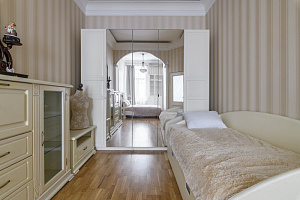 Отели Санкт-Петербурга недорого, "Rentalspb у Мозаичного дворика" 3х-комнатная недорого - фото