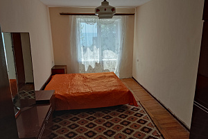 Квартиры Абхазии летом, 3к-комнатная Адлейба 232 летом