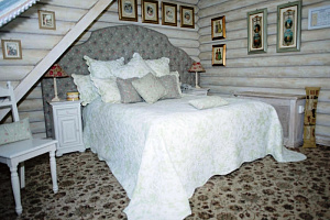 Комната в , "Old House" - фото
