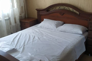 Гостиница в Красноярске, 2х-комнатная Алексеева 25