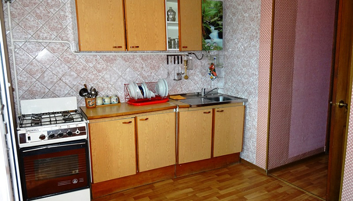 3х-комнатная квартира Старшинова 21 в Феодосии - фото 1
