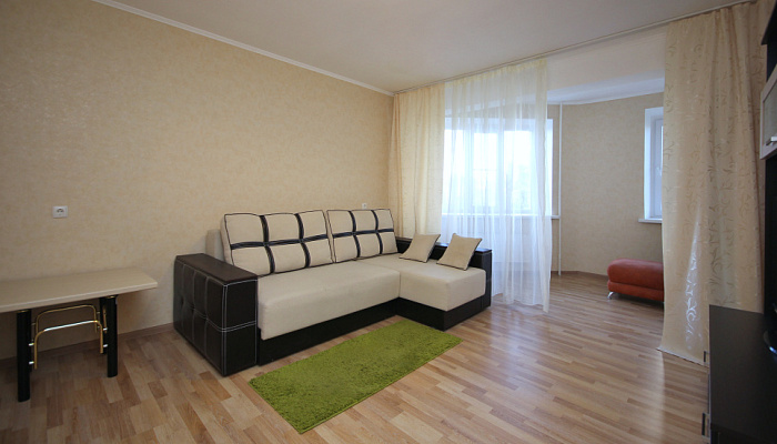 &quot;В центре города&quot; 3х-комнатная квартира в Белгороде - фото 1