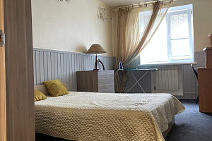Гостиницы Самары на набережной, 3х-комнатная Краснодонская 30А на набережной - цены