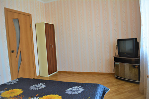 Квартиры Орла с размещением с животными, 3х-комнатная Наугорское 76 с размещением с животными - снять