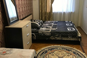 Квартиры Абхазии на неделю, 2х-комнатная Абазгаа 49/4 кв 5 на неделю - фото