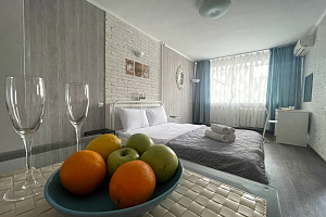 Гостиницы Саратова с собственным пляжем, "В центре Саратова" 1-комнатная с собственным пляжем