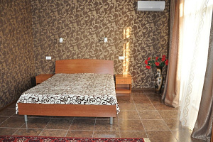 3х-комнатная квартира в мини-гостинице Воина А Шембелиди 10 в Витязево фото 8