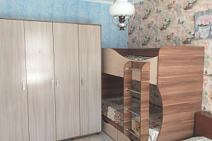 Мотели Ейска, полдома под-ключ Московская 52 мотель - раннее бронирование