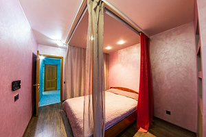Гостиницы Перми с баней, 3х-комнатная 25 Октября 38 с баней