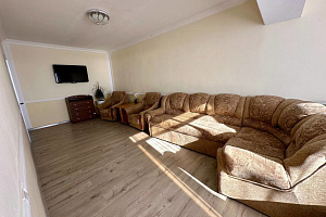 Отель в , "Для семьи в Абхазии" 1-комнатная - цены