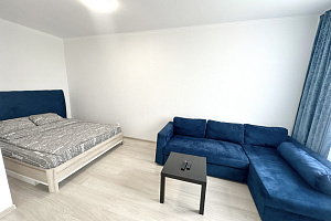 Квартира-студия Космонавтов 108/3