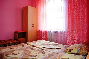 Фото номера «"Бюджетные комнаты (удобства на этаже)"», 2