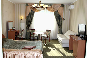 Гостиницы Калуги с парковкой, "Владимир" гостиничный комплекс с парковкой - забронировать номер