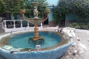 Отдых в Симферополе с бассейном, "Золотой Пруд" мини-отель с бассейном - цены