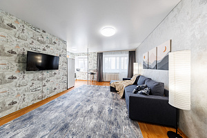 1-комнатная квартира Дмитрия Ульянова 11