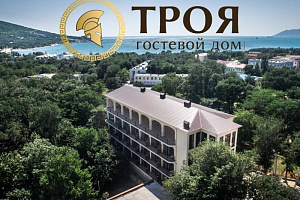 Отели Кабардинки в центре, "Троя" в центре - фото