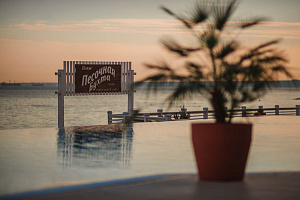 Отели Севастополя с подогреваемым бассейном, "Песочная Бухта" с подогреваемым бассейном - забронировать номер