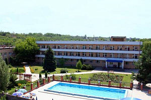 Базы отдыха Волжского с бассейном, "Плёс" с бассейном - фото