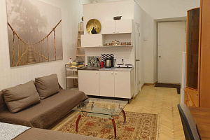 «У Пяти Углов» гостевые комнаты