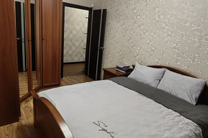 2х-комнатная квартира Жаринова 12