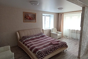 Квартиры Железногорска на месяц, "В центре" 1-комнатная на месяц - фото