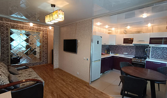 3х-комнатная квартира Первостроителей 15к2 в Комсомольске-на-Амуре - фото 5