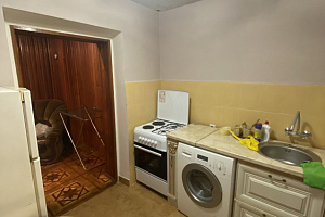Квартиры Абхазии на месяц, 3х-комнатная Гумская 2 на месяц - раннее бронирование