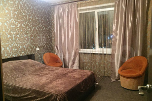 Комната в , 2х-комнатная Средне-Московская 9