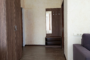 Фото номера «"Полулюкс" 2-комнатный», 3