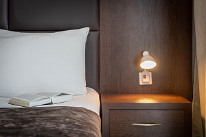 Отели Сириуса шведский стол, "Deluxe Apartment Бульвар Надежд 102" 3х-комнатная шведский стол - цены