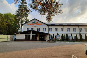 Базы отдыха Мостовского района с бассейном, "Павлова Поляна" парк-отель с бассейном