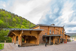 Отели Роза Хутор в горах, "Кижи" бутик-отель в горах - фото
