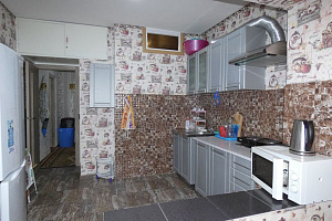 Квартиры Абхазии на месяц, 1-комнатная 75/4 кв 4 на месяц - цены