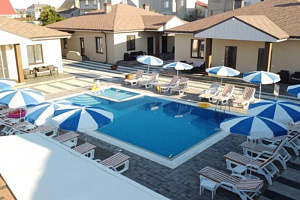 Отели Берегового с бассейном, "May Mariya Residence" с бассейном - цены