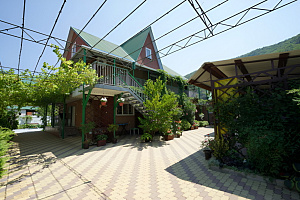 Гостевые дома Ольгинки с бассейном, "Цветочный" с бассейном - цены